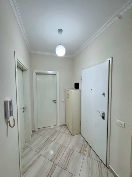 Tirane, jepet me qera apartament 1+1 Kati 6, 65 m² 600 € 