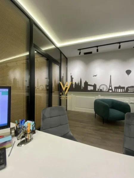 Tirane, jepet me qera ambjent biznesi Kati 0, 55 m² 700 € (RRUGA ARKITEKT KASEMI, BRRYL)