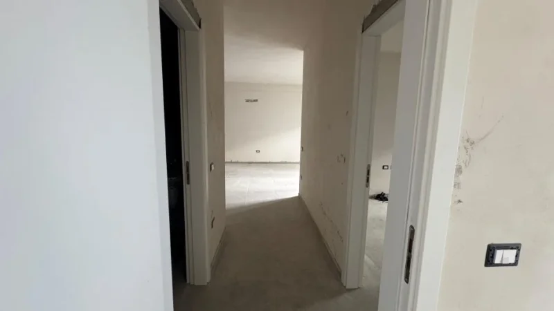 Tirane, shitet apartament 2+1+Ballkon Kati 2, 116 m² 230.000 € (liqeni)