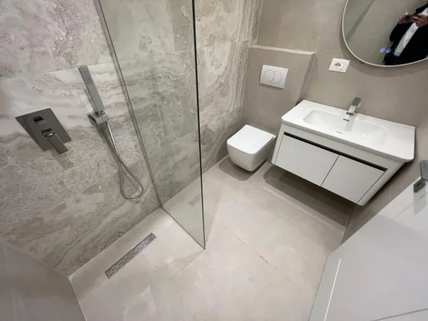 Tirane, shitet apartament 2+1 Kati 10, 100 m² 212.000 € (Rruga e kavajes)