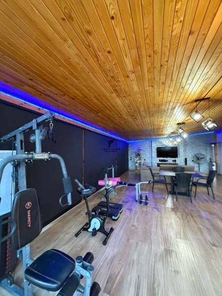 Tirane, shitet apartament+verande | Penthouse 2+1+Ballkon Kati 5, 250 m² 310.000 € (FRESK)