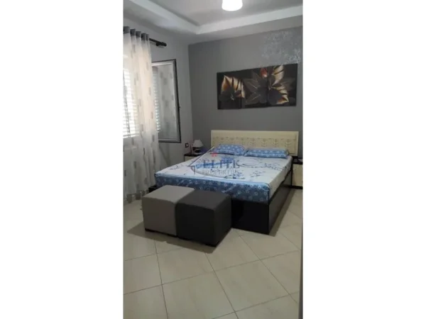 Gramsh, shitet Vile 4+1+Aneks+Ballkon Kati 3, 300 m² 280.000 € (Gramsh)