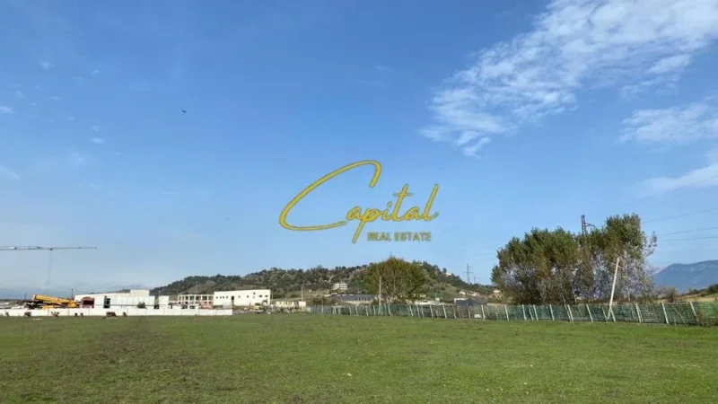 Tirane, shitet toke , 10.700 m² 642.000 € (YZBERISHT)