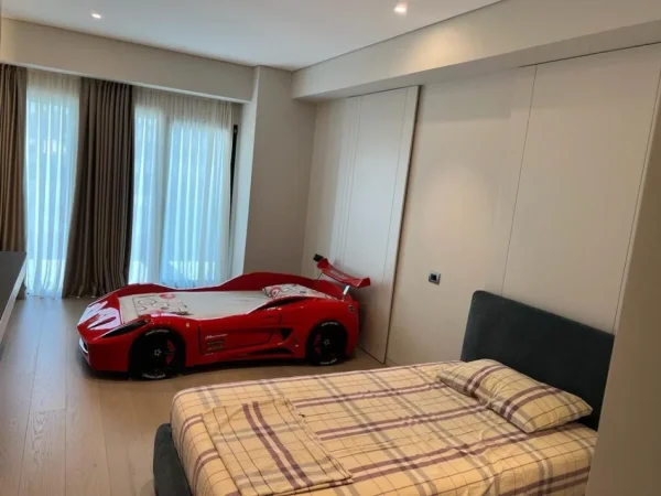 Tirane, shitet apartament 3+1+Ballkon Kati 10, 356 m² (Square21)