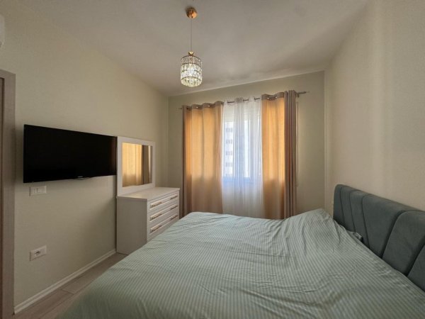 Tirane, jepet me qera apartament 2+1+Ballkon Kati 7, 100 m² 700 € (River Residence, Unaza e Re)