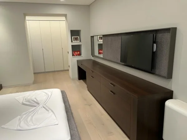 Tirane, shitet apartament duplex Dublex Kati 10, 356 m² 850.000 € (Rruga Kavajes)