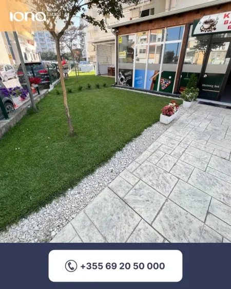 Qerret, shitet biznes (50 m larg detit)