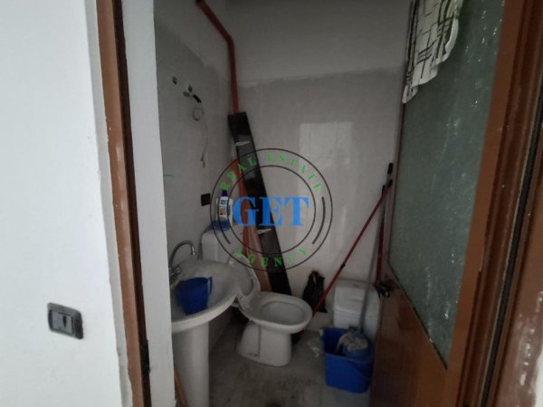 Durres, shitet ambjent biznesi Kati 1, 25 m² 30.000 € (stadiumi)