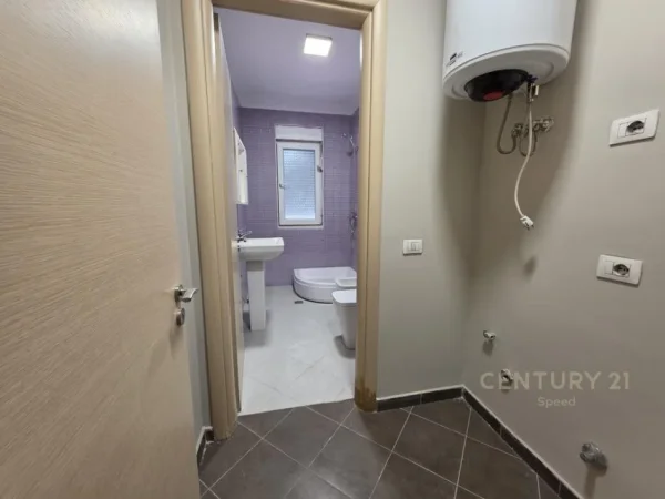 Tirane, shes apartament 1+1+Ballkon , 75 m² 155.000 € (KOMPLEKSI MAGNET, Rruga e Kavajes)