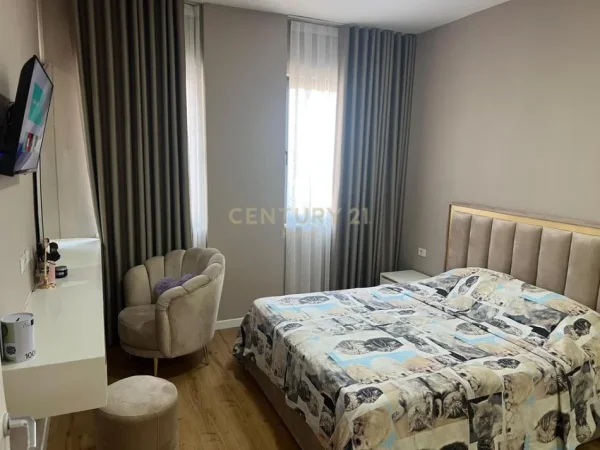 Tirane, shes apartament 2+1 , 108 m² 290.000 € (Liqeni i Thate)