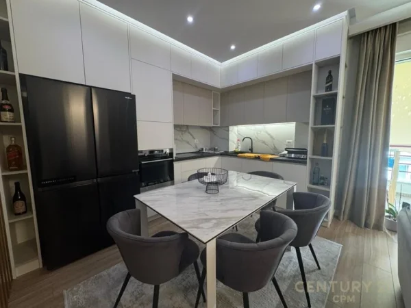 Tirane, shes apartament 3+1+2 , 133 m² 325.000 € (Liqeni i Thate, Kompleksi FZ)