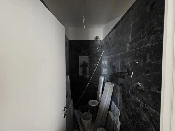 Tirane, shitet apartament 2+1+Ballkon Kati 3, 108 m² 230.000 € (Rruga Mine Peza)