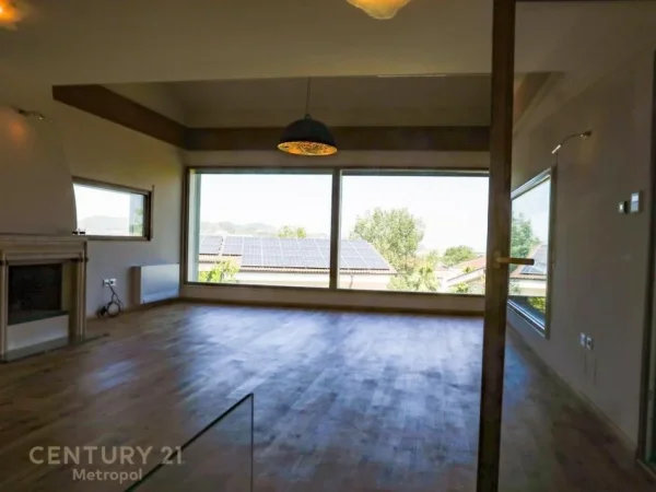 Tirane, shes Vile , 700 m² 1.650.000 € (Long Hill Residence, Qendra Tragetare TEG)