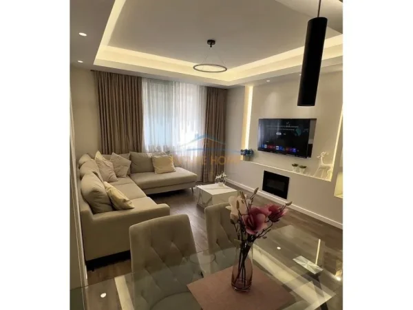 Tirane, shitet apartament 2+1 Kati 2, 90 m² 179.000 € 