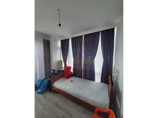 Tirane, shitet apartament 3+1+Ballkon Kati 5, 125 m² 200.000 € (FRESKU)