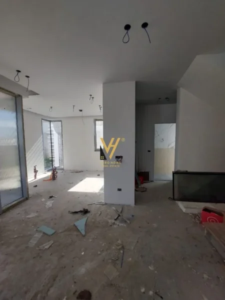 Tirane, shitet Vile 2 Katshe Kati 0, 761 m² 517.000 € (FARKE, REZIDENCA “ÇUÇI 2”)