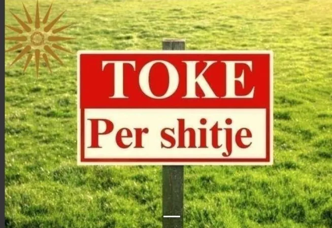 Tirane, shitet truall , 2.400 m² 