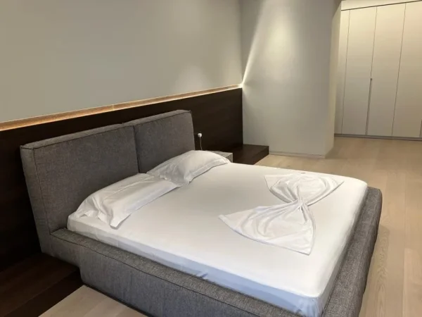 Tirane, shitet apartament duplex 3+1+Aneks+Ballkon Kati 10, 356 m² 