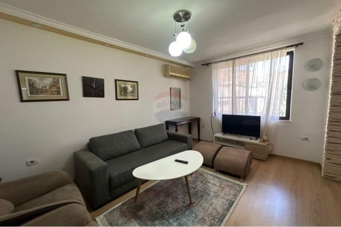 Tirane, jepet me qera apartament 1+1 Kati 2, 65 m² 450 € (rruga Tefta Tashko)