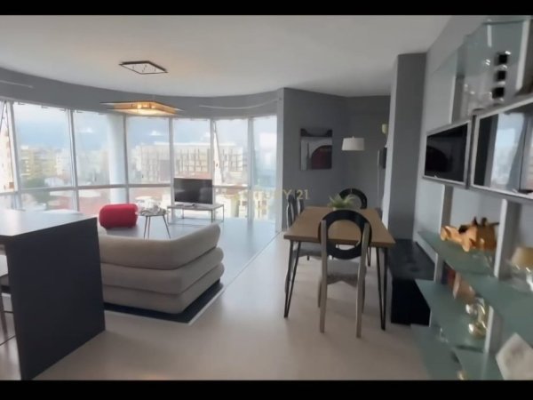 Tirane, jepet me qera apartament 2+1 Kati 7, 100 m² 800 € (Kompleksi Kika 1)