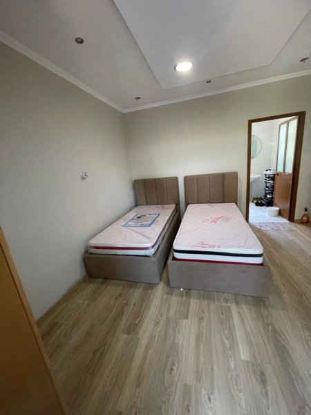 Tirane jepet me qera Vile 1+1 Kati 1, 61 m² 351 € (Vila15 deshmoret e fekenit)