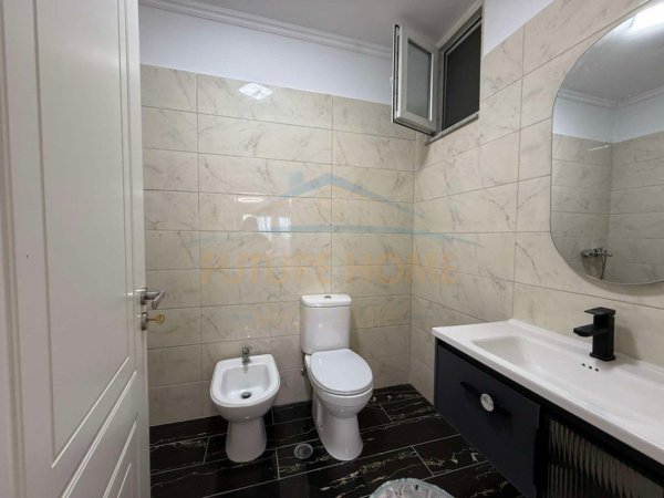 Tirane, shitet apartament 2+1+Ballkon Kati 6, 117 m² 163.000 € 
