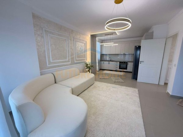 Tirane, shitet apartament 2+1+Ballkon Kati 6, 117 m² 163.000 € 