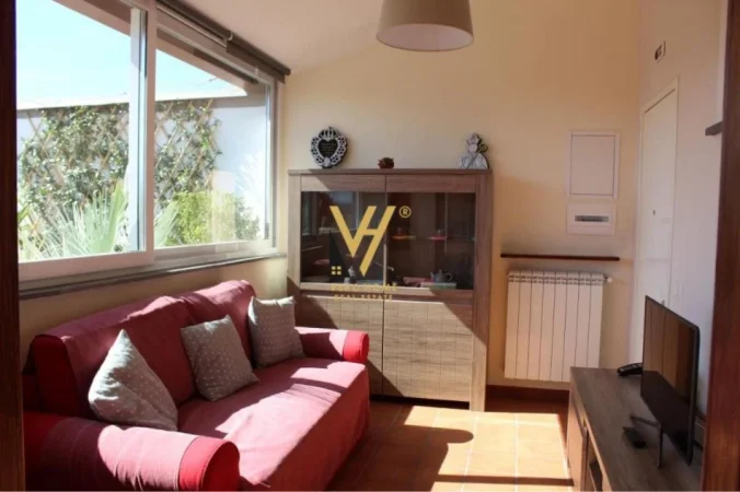 Tirane, jepet me qera apartament 3+1+Ballkon Kati 2, 110 m² 700 € (RRUGA E KAVAJES)