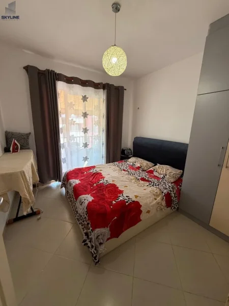 Tirane, jepet me qera apartament 1+1 Kati 8, 65 m² 390 € 