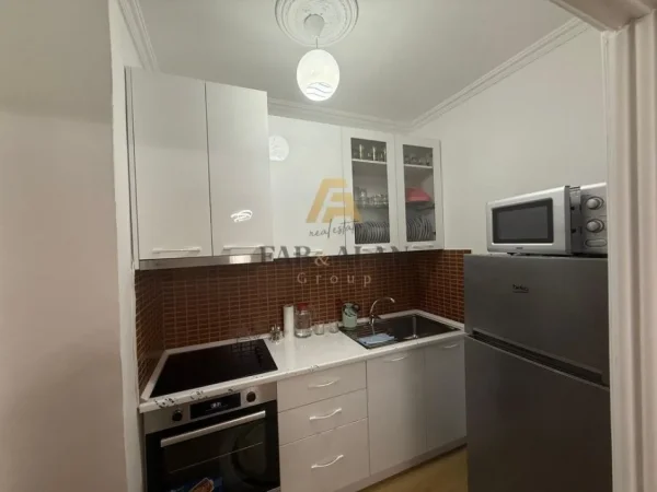 Tirane, shitet apartament 1+1 Kati 3, 54 m² 110.000 € (Porcelan, mbrapa UET)
