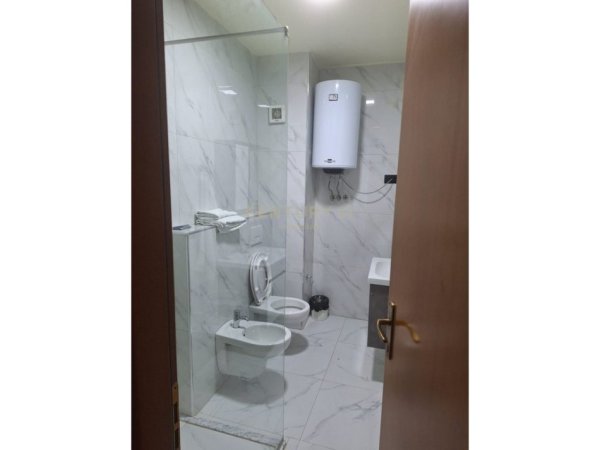 Tirane, jepet me qera garsoniere Kati 2, 36 m² 500 € (Rruga e Bogdaneve)