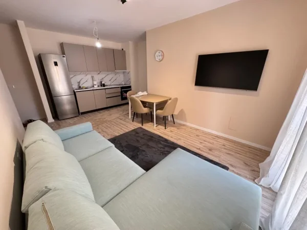 Tirane, jepet me qera apartament 1+1 Kati 2, 55 m² 600 € (Tregu elektrik)