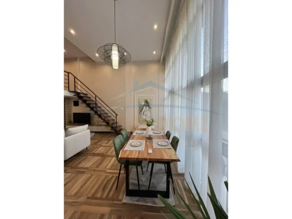 Tirane, jepet me qera apartament DUPLEX  1+1 Kati 1, 80 m² 750 € (LIQENI THATE)    UNA36771