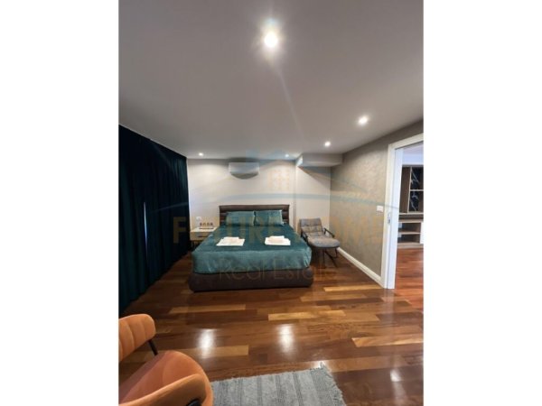 Tirane, jepet me qera apartament duplex 1+1 Kati 1, 80 m² 750 € (LIQENI THATE)   UNA36771