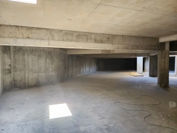 Tirane, Liste me oferta dyqan , 