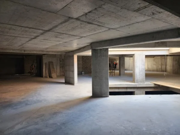 Tirane, Liste me oferta dyqan , 