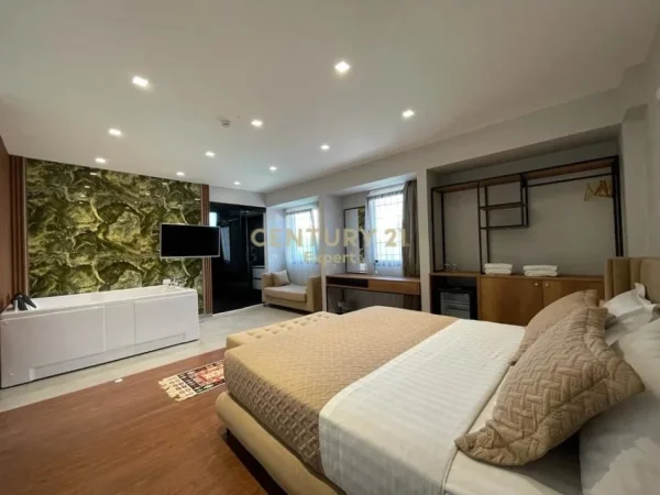 Tirane, shes hotel Kati 3, 241 m² 1.200.000 € (Hipoteka)