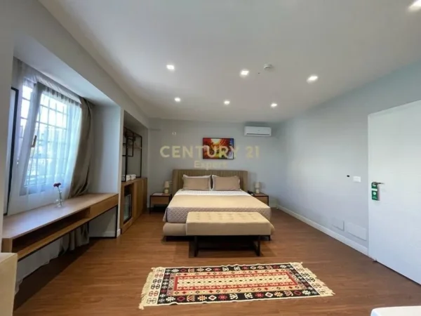 Tirane, shes hotel Kati 3, 241 m² 1.200.000 € (Hipoteka)