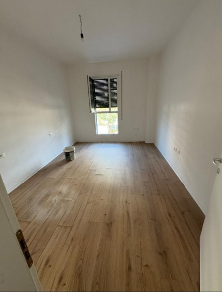 Tirane, jepet me qera apartament 2+1 Kati 3, 100 m² 650 € (DON BOSKO)