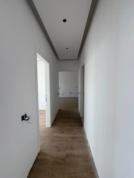 Tirane, shitet apartament 3+1 Kati 10, 140 m² 355.000 € (Rruga mine peza)