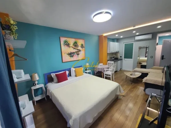 Tirane, jepet me qera ambjent biznesi Kati 9, 239 m² 5.000 € (RRUGA E KAVAJES)