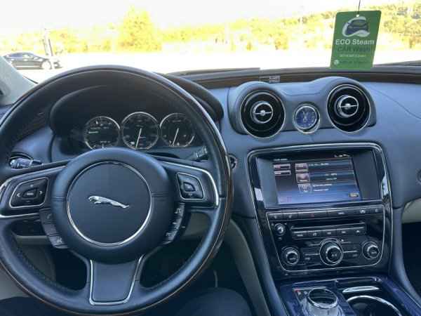 Jaguar🐆XJL Portfolio 5.0 V8🇺🇸