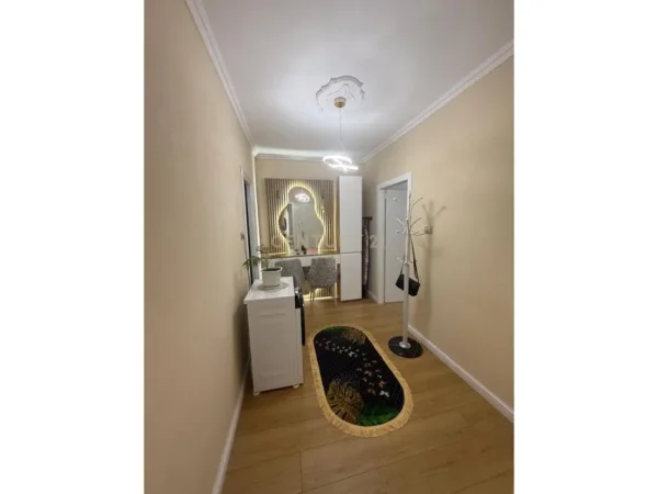 Tirane, shitet apartament 1+1 Kati 3, 54 m² 110.000 € (Mbrapa UET,Porcelan)