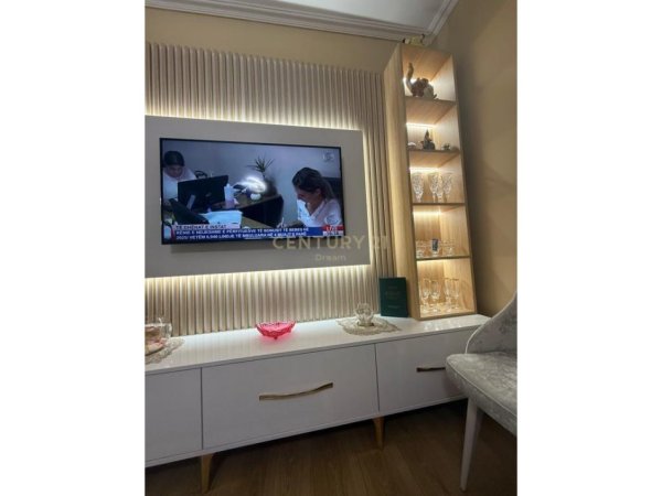 Tirane, shitet apartament 1+1 Kati 3, 54 m² 110.000 € (Mbrapa UET,Porcelan)