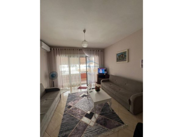 Tirane, jepet me qera apartament 2+1 Kati 1, 120 m² 620 € (Don Bosko)