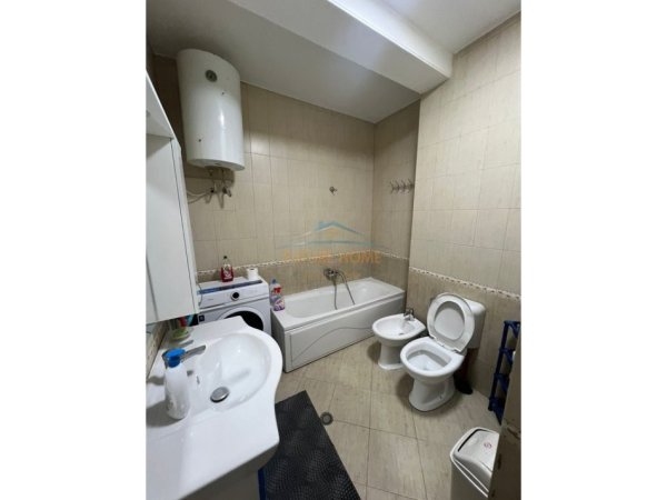 Tirane, jepet me qera apartament 2+1 Kati 1, 120 m² 620 € (Don Bosko)