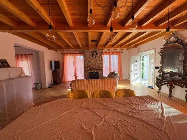 SHITET VILE 2 KATESHE NE LINZE -DAJT   349 m² 600.000 €