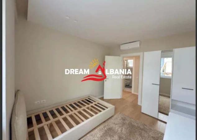 Tirane, shitet apartament 2+1+Ballkon Kati 3, 93 m² 225.000 € (Tek Liqeni Thate, prane FZ Rezidence)