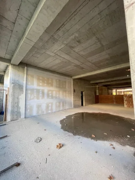 Durres, jepet me qera ambjent biznesi Kati 0, 122 m² 2.200 € 