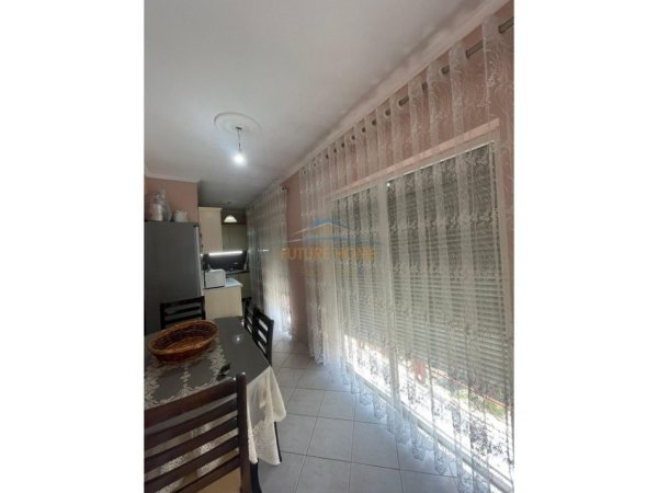 Tirane, jepet me qera apartament 2+1 Kati 8, 100 m² 600 € 